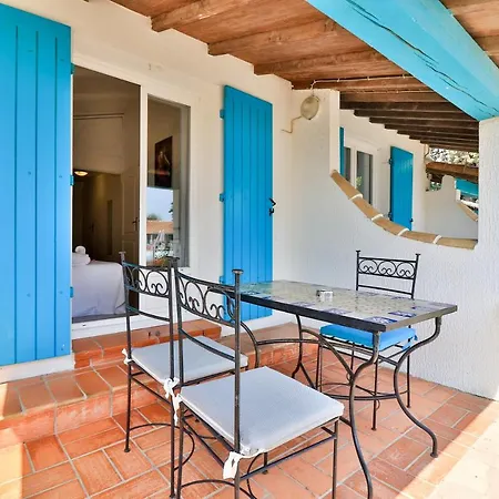 L'auberge Camarguaise Ξενοδοχείο Σαιντ-Μαρί-ντε-λα-Μερ