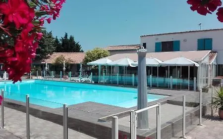 L'auberge Camarguaise Ξενοδοχείο Σαιντ-Μαρί-ντε-λα-Μερ