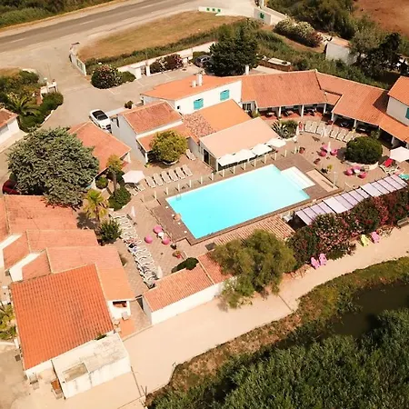 Ξενοδοχείο L'auberge Camarguaise Σαιντ-Μαρί-ντε-λα-Μερ